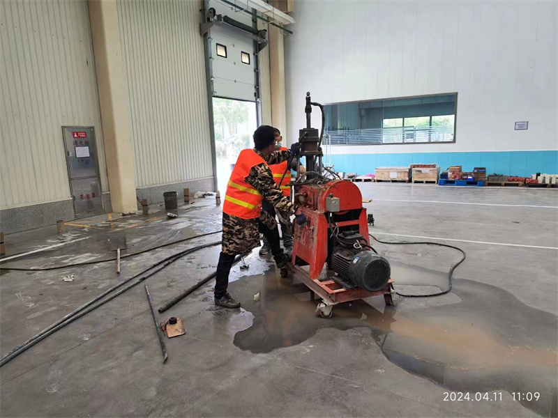 广汉厂房地面下沉塌陷注浆加固施工